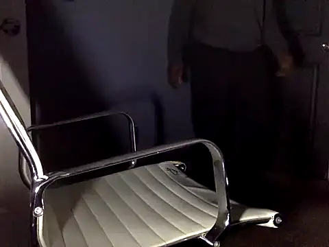 Cantgetenough0069 online show from December 21, 2025, 11:34 pm