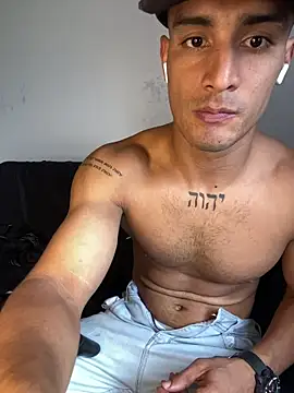 Maicol xxxx online show from February 14, 2026, 4:48 pm