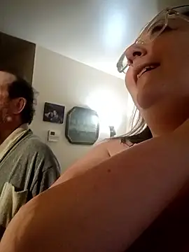 pinkcheetah12 online show from February 17, 2026, 3:08 pm