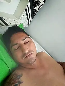 Yrresistible666 online show from February 13, 2026, 4:58 pm