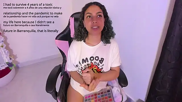 Conejita lis online show from April 21, 2026, 2:51 am