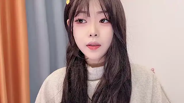 smalldaisy online show from February 12, 2026, 1:44 am