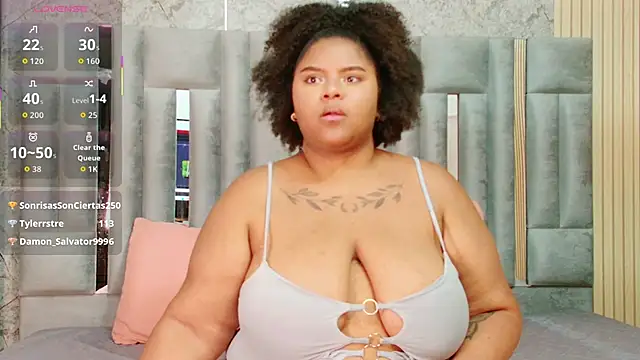 hotkittyebony online show from January 11, 2026, 8:03 pm