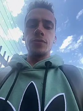 Deimon hot1 online show from December 19, 2025, 8:05 pm