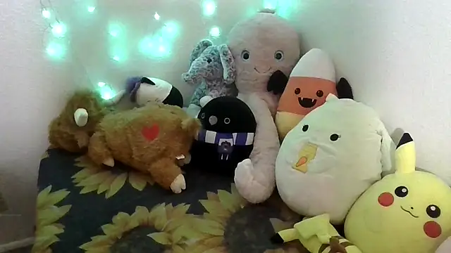 GabbyDaniella online show from February 19, 2026, 7:04 am