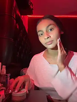 ManuelaEvans  online show from February 1, 2026, 10:19 pm