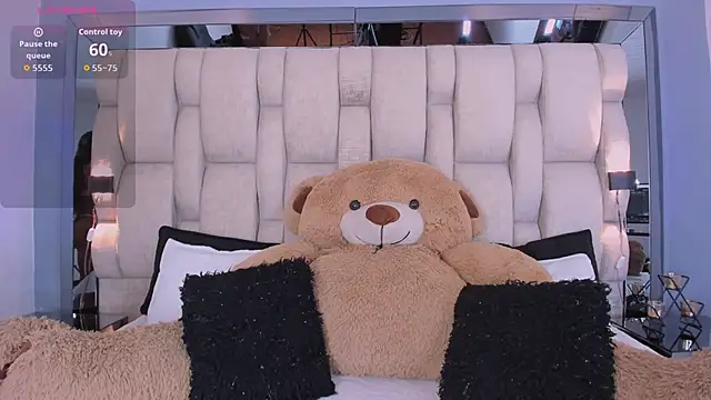  PaulinaDoll  online show from February 24, 2026, 3:59 am