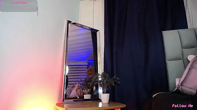 Emilyy05  online show from March 1, 2026, 3:19 am