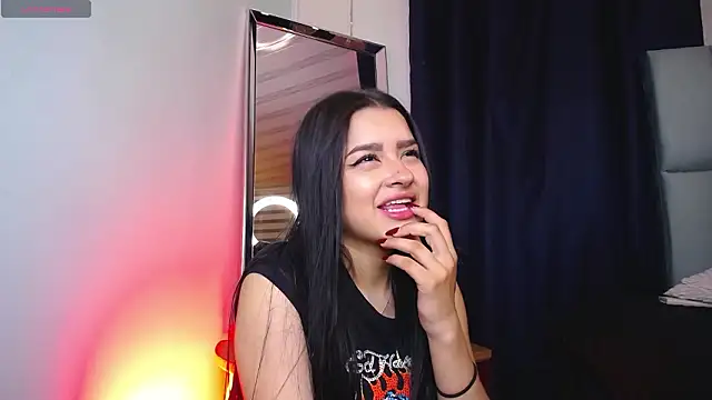 Emilyy05  online show from March 26, 2026, 1:11 am