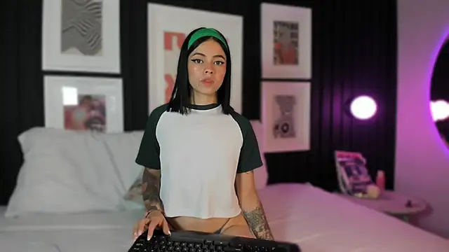 leslie thompson online show from January 6, 2026, 8:12 pm