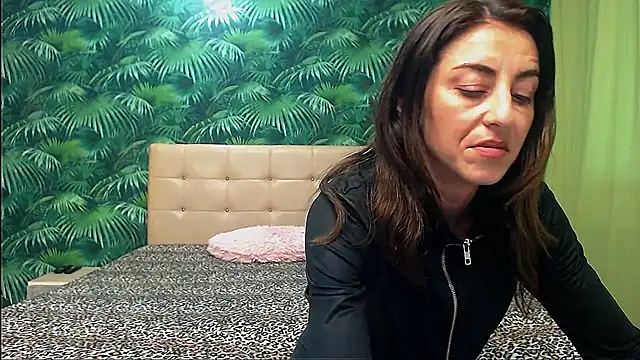 Snapshot of Stella_John chatting on January 20, 2025, 9:03 am Stella John online show from January 20, 2025, 9:03 am