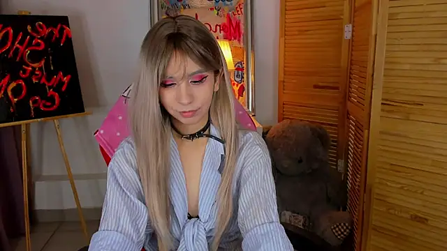 lesilos online show from March 10, 2026, 1:32 am