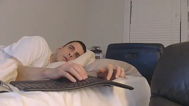 Snapshot of SissyJosh chatting on June 2, 2026, 5:31 am SissyJosh online show from June 2, 2026, 5:31 am