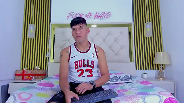 Sweet kevin1 online show from January 7, 2026, 6:16 am