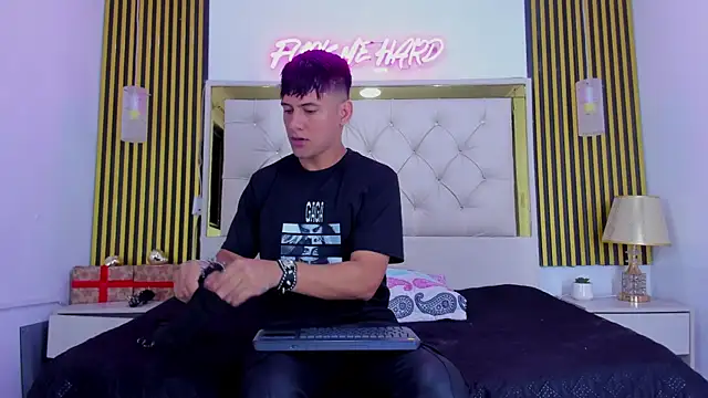 Sweet kevin1 online show from January 9, 2026, 6:16 am