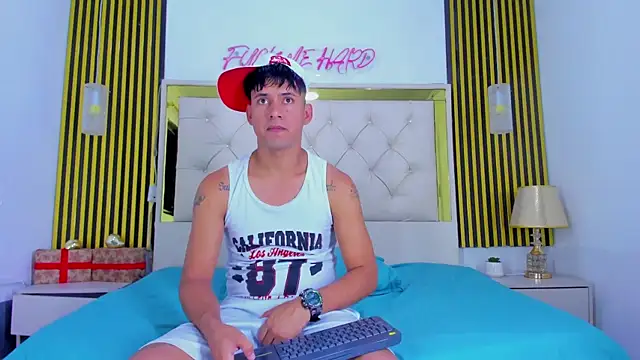 Sweet kevin1 online show from January 11, 2026, 6:18 am