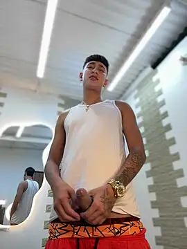 Snapshot of neithan_sleitherx chatting on February 22, 2026, 1:07 am neithan sleitherx online show from February 22, 2026, 1:07 am