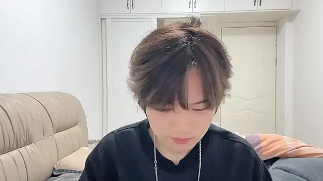 junnan001 online show from December 22, 2025, 9:06 am