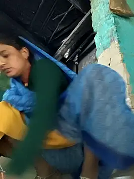 Madhu cute online show from February 18, 2026, 2:18 am