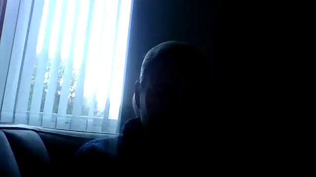 jennyblondeuk online show from March 18, 2026, 5:16 pm