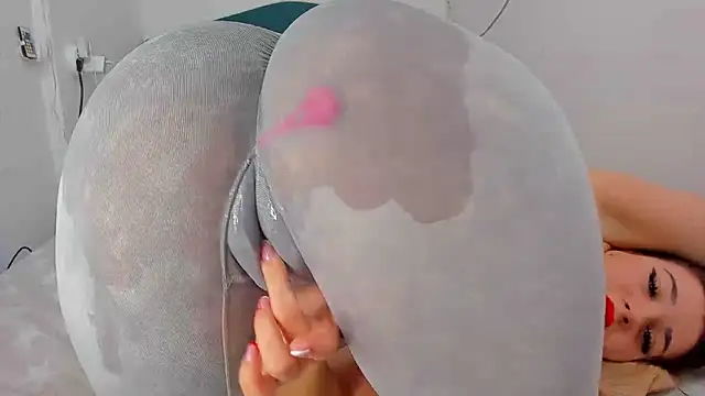 RedAssHottie online show from February 16, 2025, 7:04 am