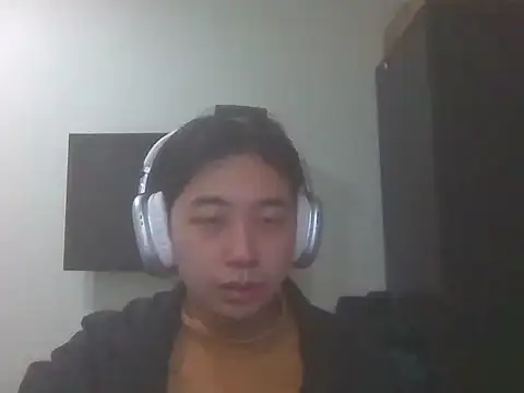 AJIJI1010 online show from March 12, 2026, 9:21 pm