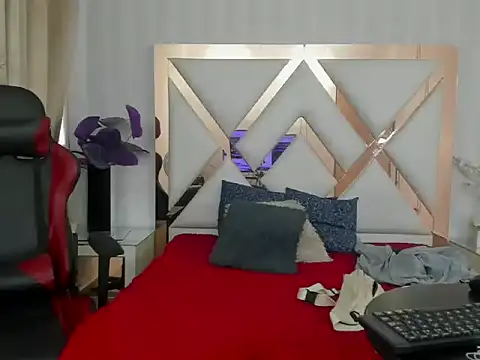 ThomasThund online show from January 12, 2026, 1:27 pm