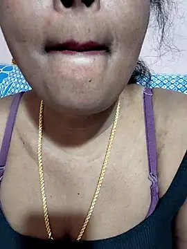 Snapshot of siri_tamiltelugu chatting on February 4, 2026, 3:40 pm siri tamiltelugu online show from February 4, 2026, 3:40 pm