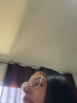 jujuarantes  2026 online show from February 18, 2026, 12:56 pm