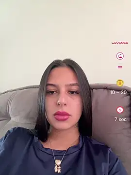 jujuarantes  2026 online show from June 10, 2026, 2:49 pm
