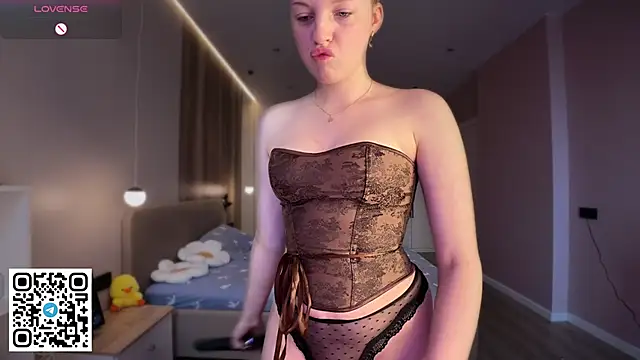 Snapshot of steffi_meoww chatting on May 23, 2026, 8:51 am steffi meoww online show from May 23, 2026, 8:51 am