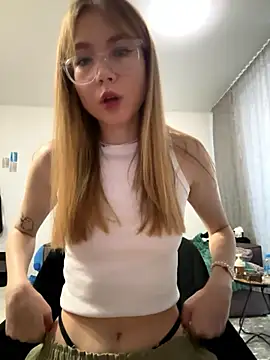 Lilpiks online show from January 10, 2026, 6:04 am