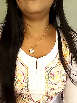 Deshi bhabhi143 online show from May 15, 2026, 5:47 am