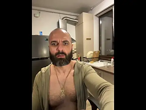 DamonSalvatore2 online show from April 10, 2026, 8:02 pm