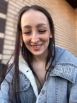 Snapshot of LuxBrunette_ chatting on February 12, 2026, 6:08 am LuxBrunette online show from February 12, 2026, 6:08 am