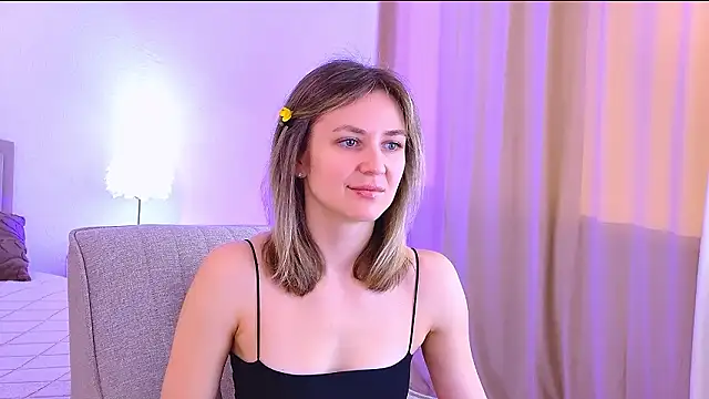 EmeraldGlow online show from March 22, 2026, 2:31 pm