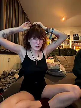 Snapshot of MisterandNiffyNoon chatting on January 8, 2026, 10:34 pm MisterandNiffyNoon online show from January 8, 2026, 10:34 pm