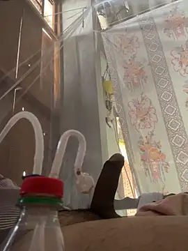 Snapshot of Centdam2k3 chatting on January 7, 2026, 6:49 am Centdam2k3 online show from January 7, 2026, 6:49 am