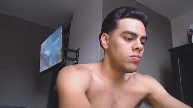 Snapshot of Millan_DarkWood chatting on January 5, 2026, 8:23 pm Millan DarkWood online show from January 5, 2026, 8:23 pm