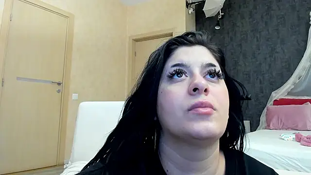 NayaNoirX online show from January 15, 2026, 4:44 pm