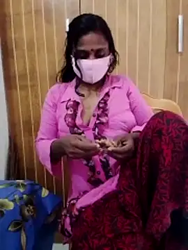 Snapshot of Hot_Sweety02 chatting on February 10, 2026, 11:36 am Hot Sweety02 online show from February 10, 2026, 11:36 am