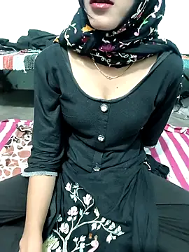 Yours-Zeenat online show from December 23, 2025, 7:17 am