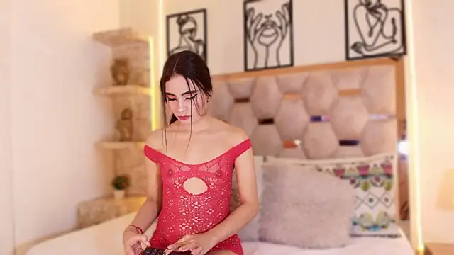 Sophieh Sweet online show from February 8, 2026, 3:54 am