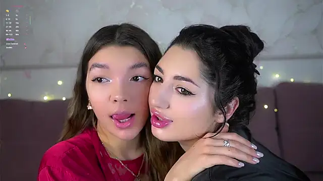 CorinnaSuttie online show from January 7, 2026, 1:08 am