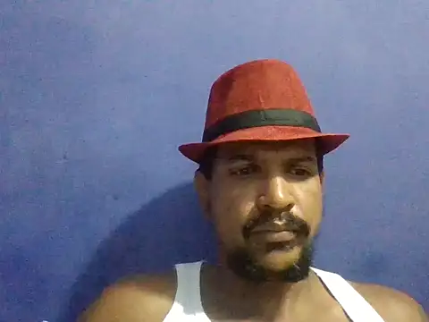 Snapshot of bigdick211292 chatting on February 3, 2026, 12:53 am bigdick211292 online show from February 3, 2026, 12:53 am