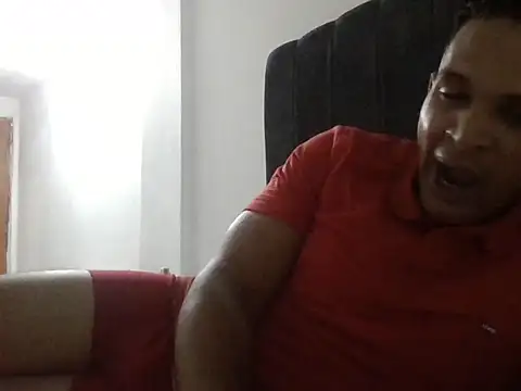 Snapshot of bigdick211292 chatting on March 18, 2026, 11:57 am bigdick211292 online show from March 18, 2026, 11:57 am