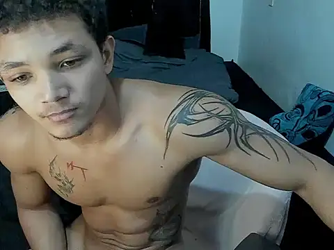 Dres4U online show from February 10, 2026, 5:44 am