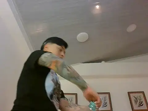 Snapshot of kat_paradise chatting on January 6, 2026, 11:58 am kat paradise online show from January 6, 2026, 11:58 am