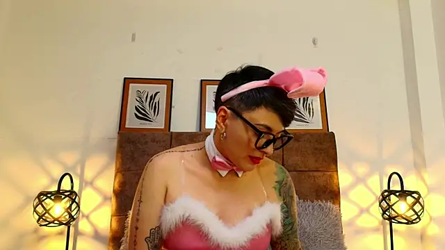 kat paradise online show from April 3, 2026, 2:15 pm