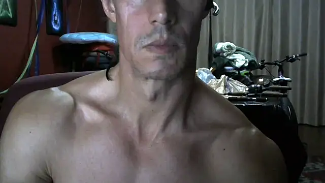 Snapshot of koolchillfun696969 chatting on May 24, 2026, 6:40 am koolchillfun696969 online show from May 24, 2026, 6:40 am